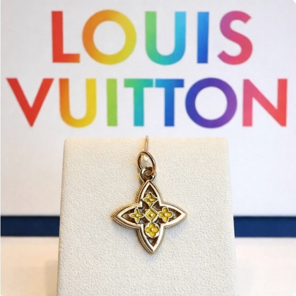 LV stamped Elegant Gold and Yellow Floral Pendant/ charm/ zipper pull - New